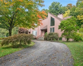 27 Pheasant Run Road