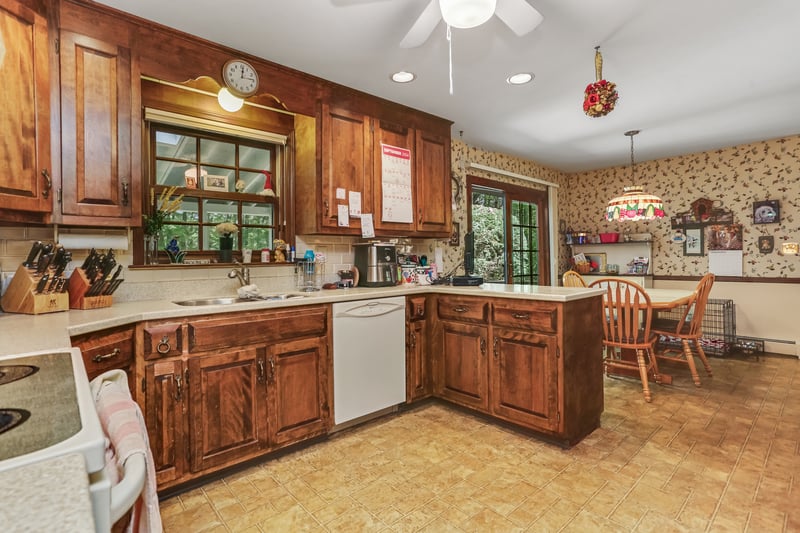 This Kitchen feature high end custom cabinets.	