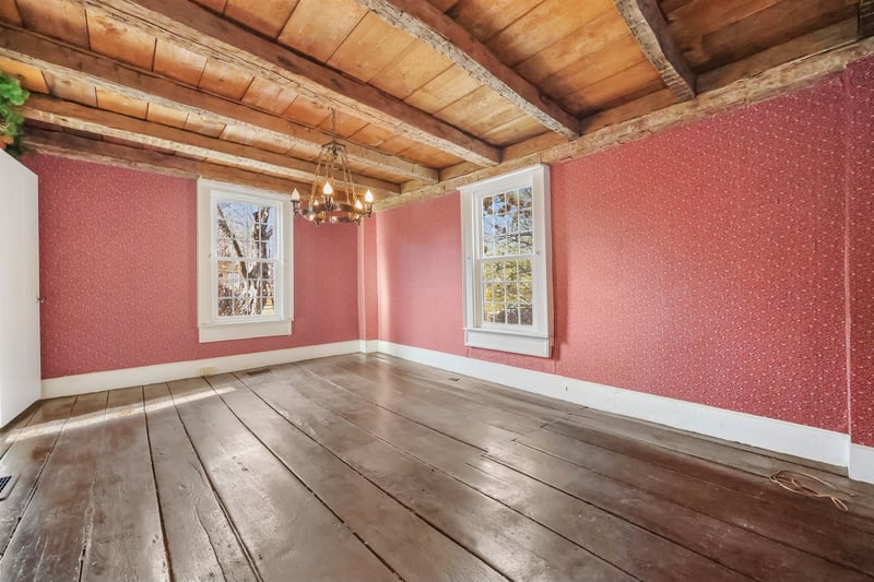 The Dining room, as is. Note the floors, gorgeous.