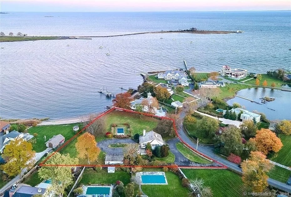 61-81 Anchorage Drive Photo 3