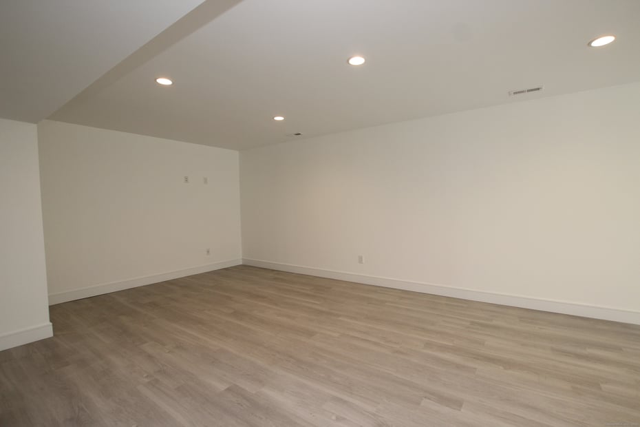 19 B Madeline Drive Photo 19