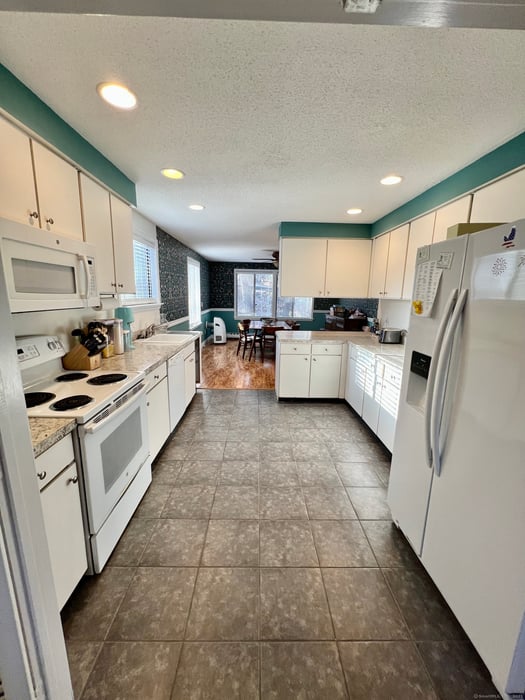 226 Ledge Drive Photo 12