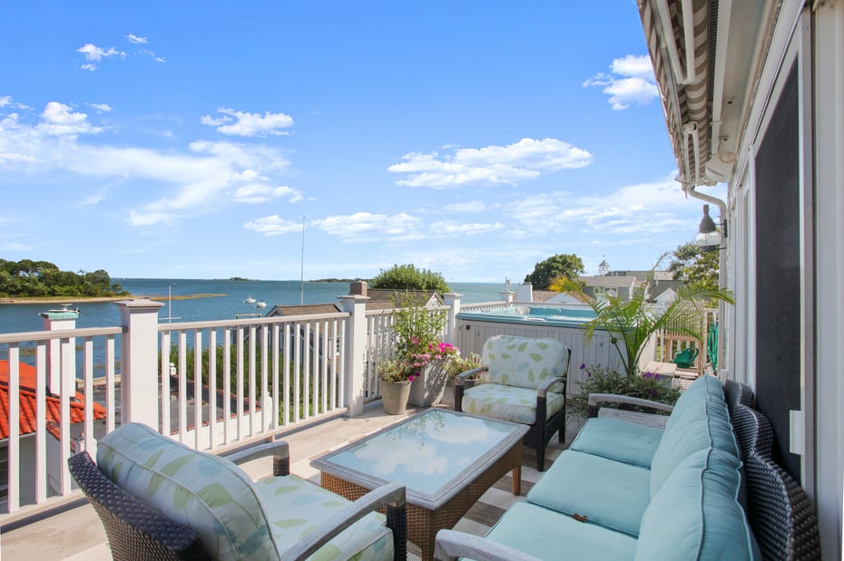 4 Harbor View Avenue Photo 1