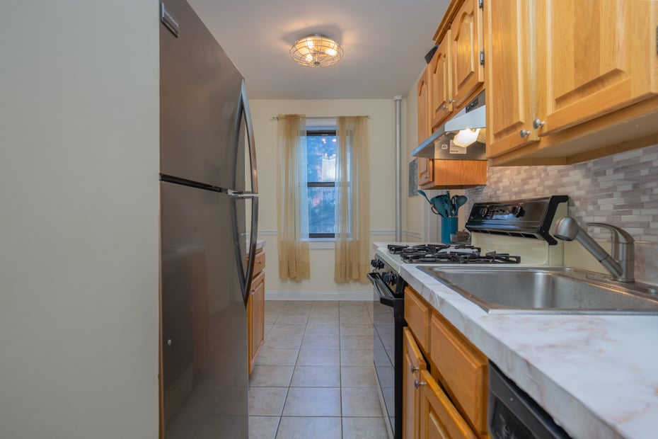 68 Hartsdale Avenue #4K Photo 10