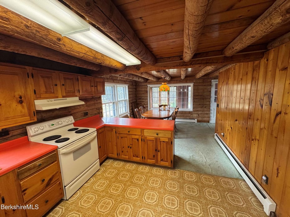 1355 River Rd Photo 8