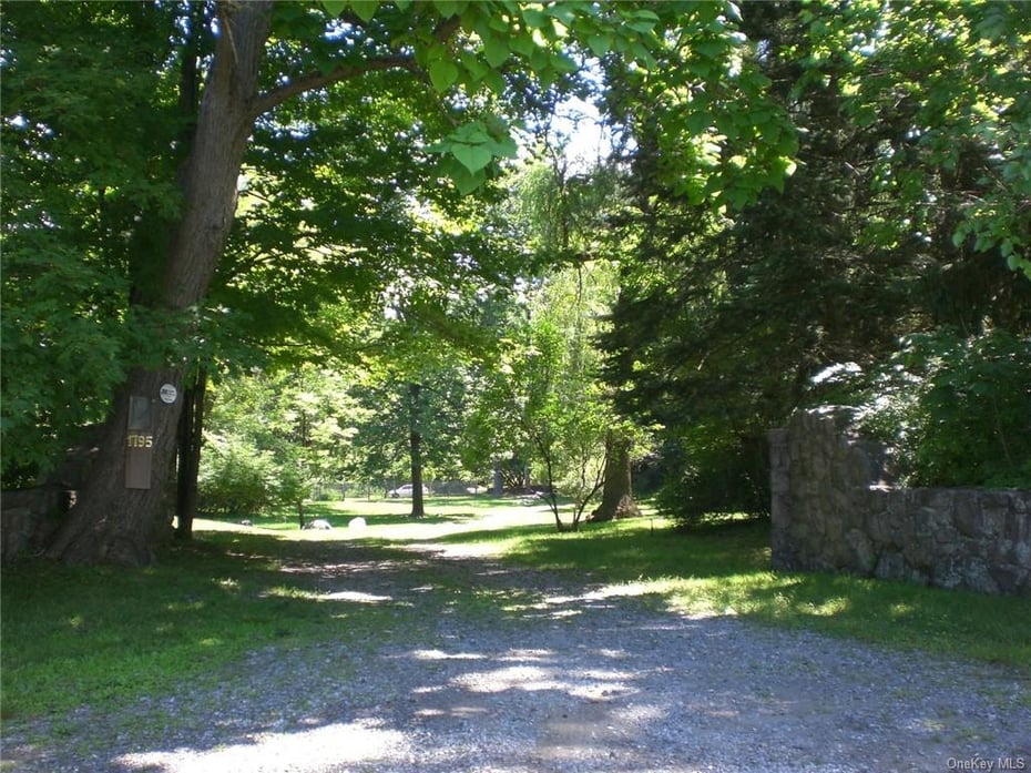 1801 Spring Valley Road Photo 2