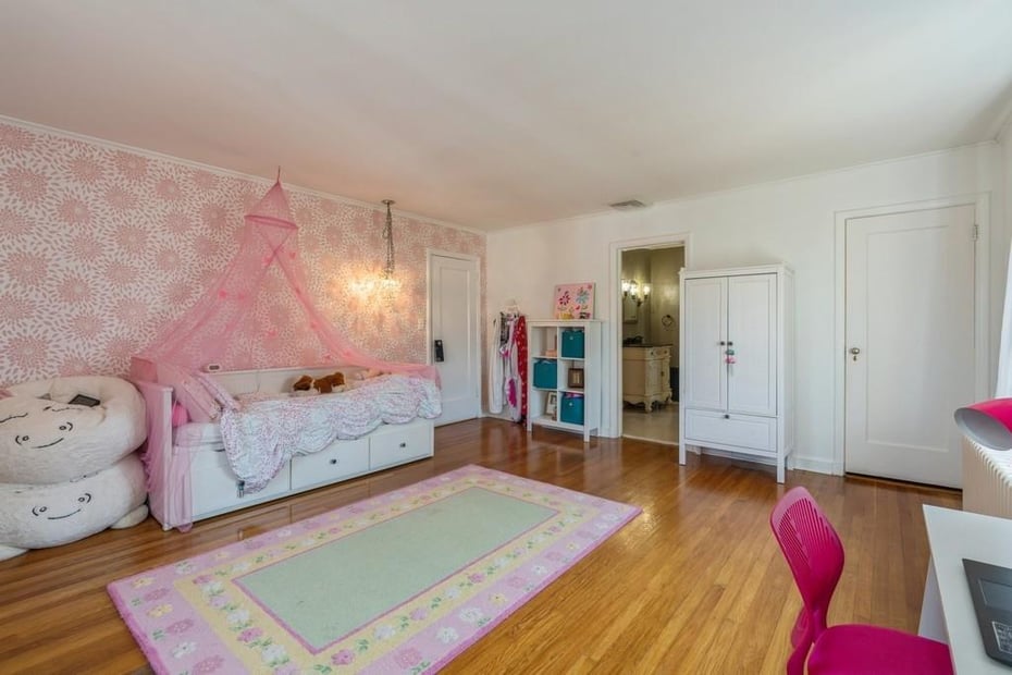 17 Forbes Boulevard Photo 22